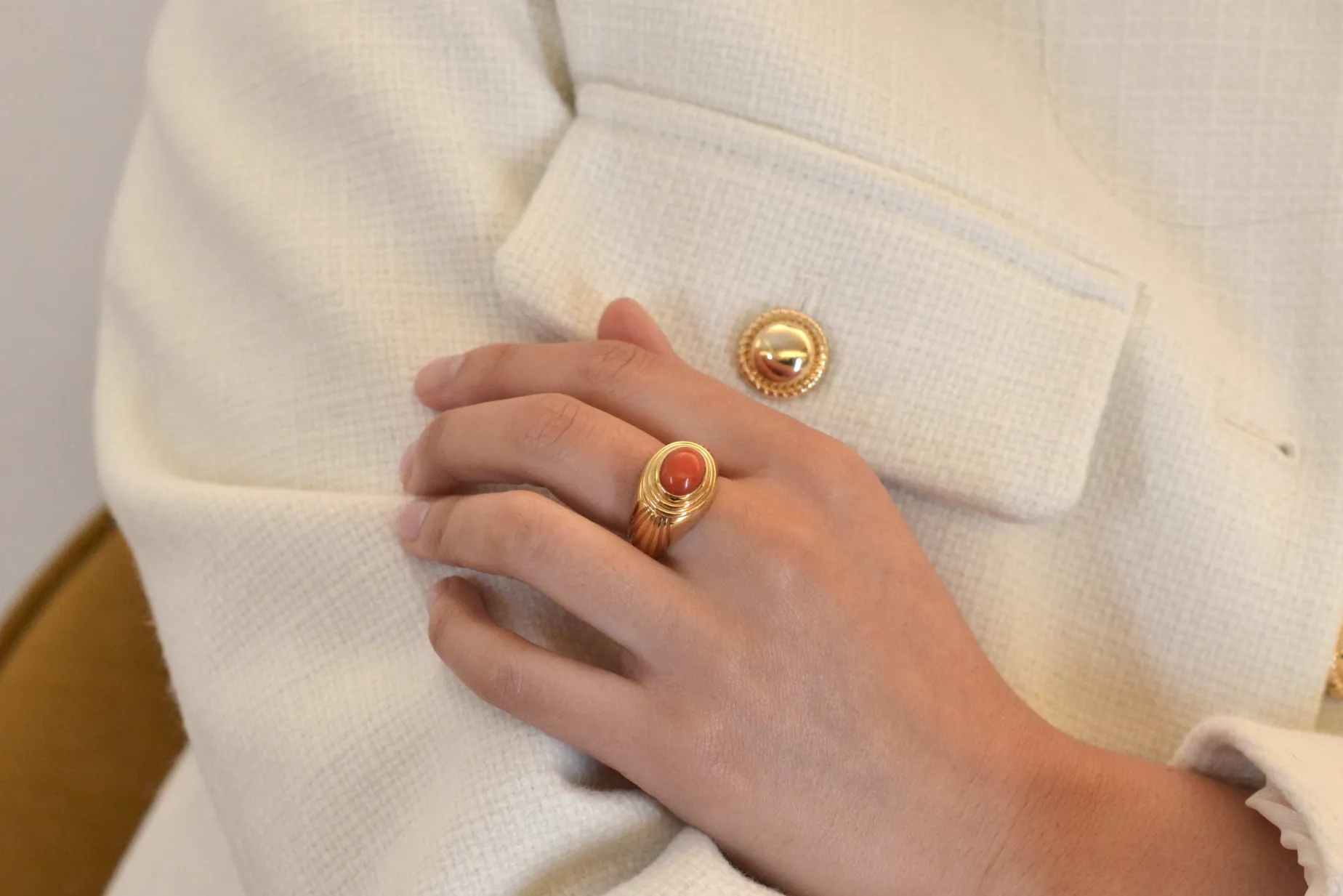 Bottazzi Blondeel Bague d’occasion signée Boucheron corail ovale en or Best Sale