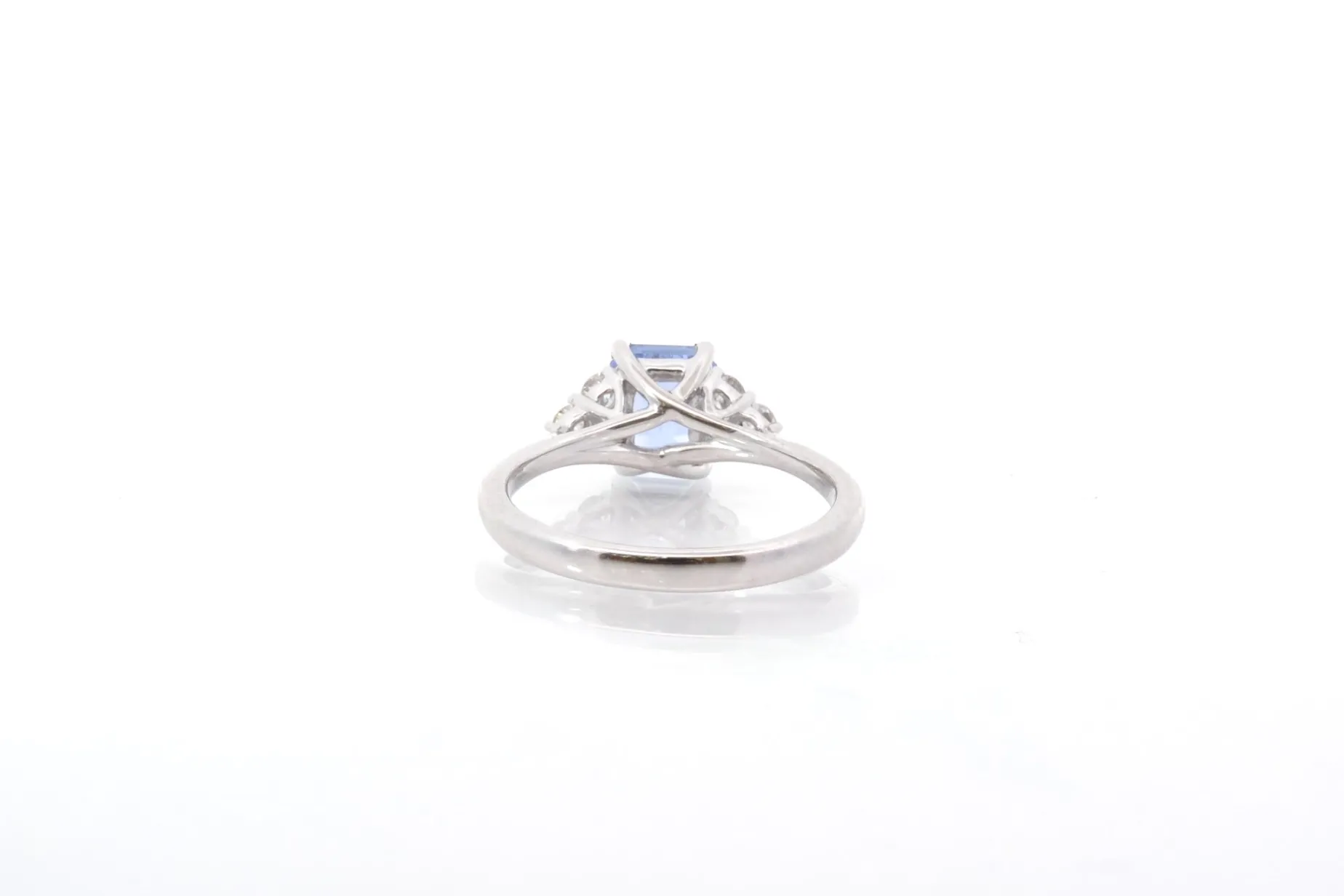 Bottazzi Blondeel Bague saphir de 1,58 cts et diamants en or blanc 18k Fashion