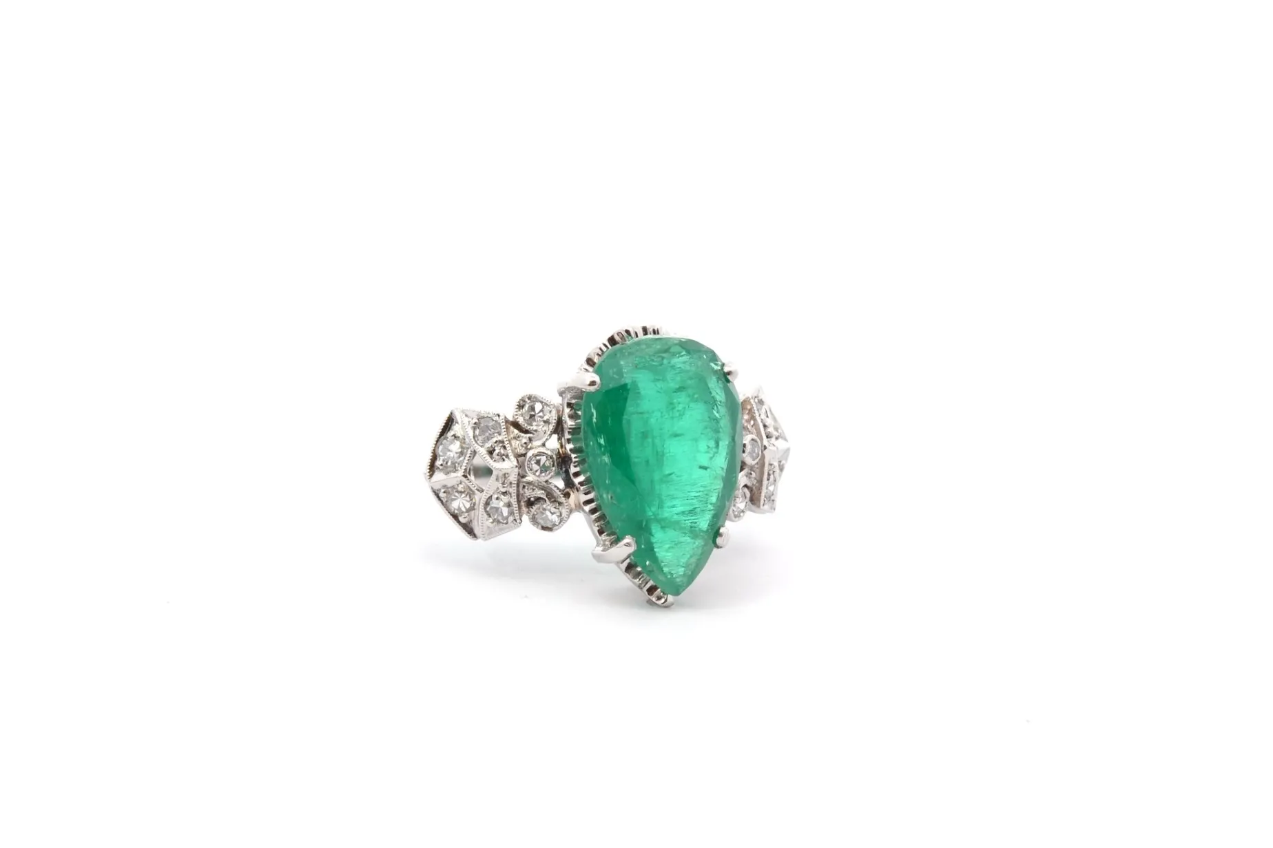 Bottazzi Blondeel Bague vintage émeraude et diamants en platine Hot